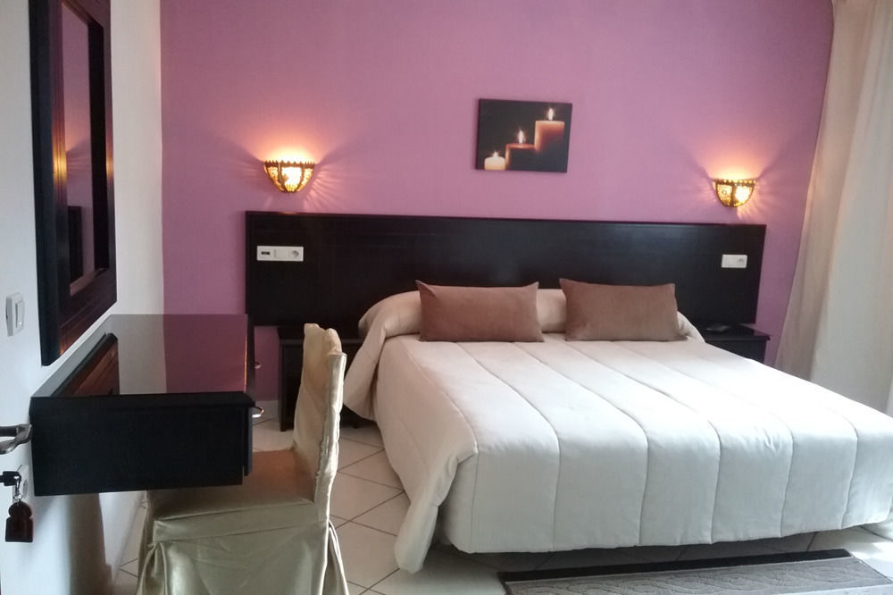 Hotel Rama Oued Laou Exteriör bild